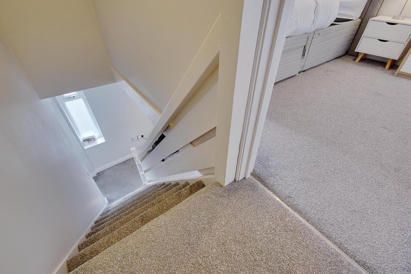 Ashley Road Apartments Poole Eksteriør bilde